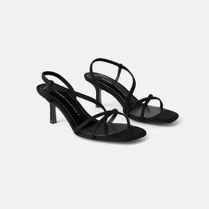 Zara MID HEIGHT STRAP HEELS (PRICE FIRM)